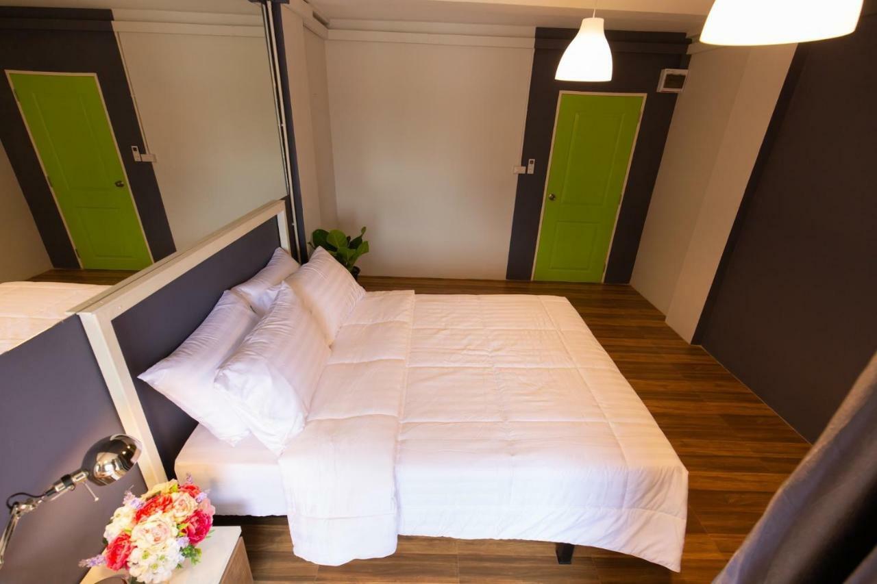 Mango 10 House Hotel Bangkok Luaran gambar
