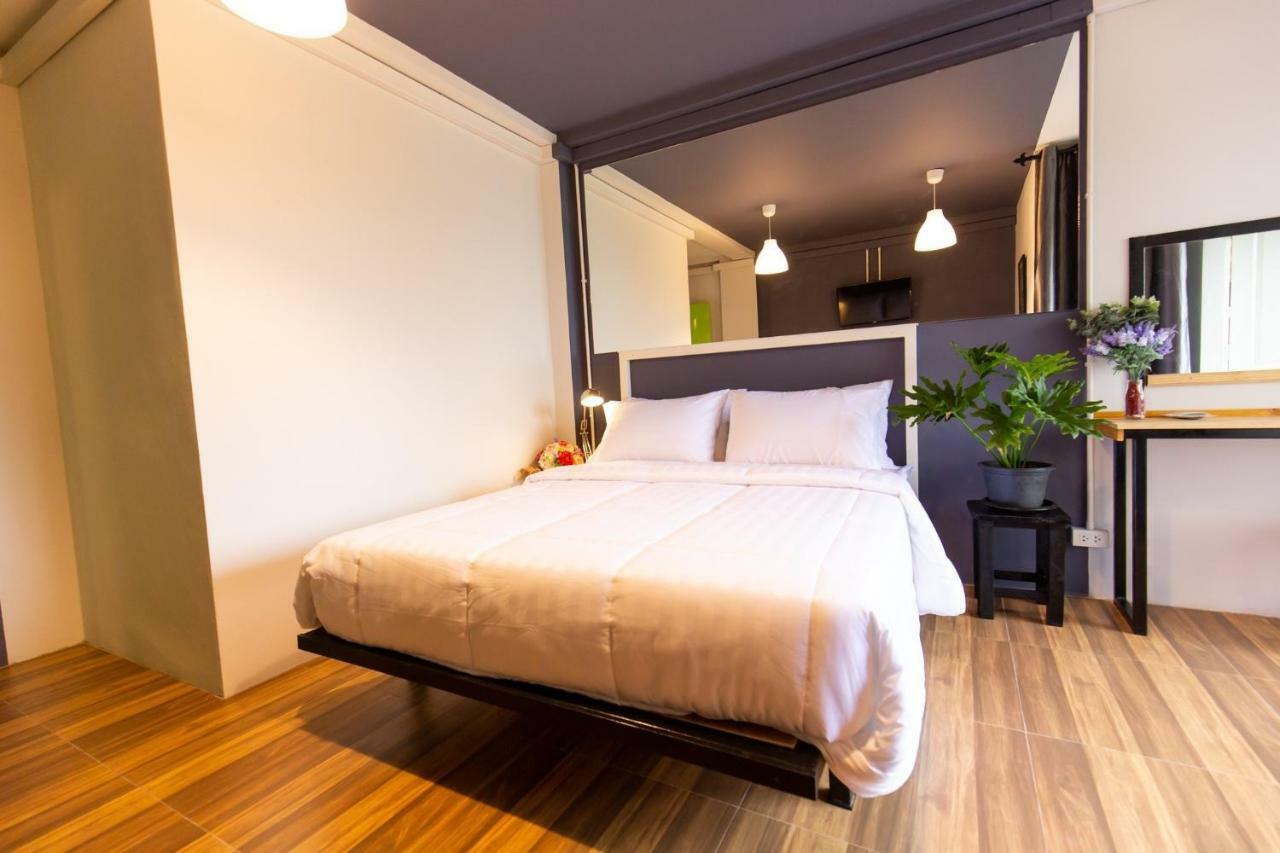 Mango 10 House Hotel Bangkok Luaran gambar