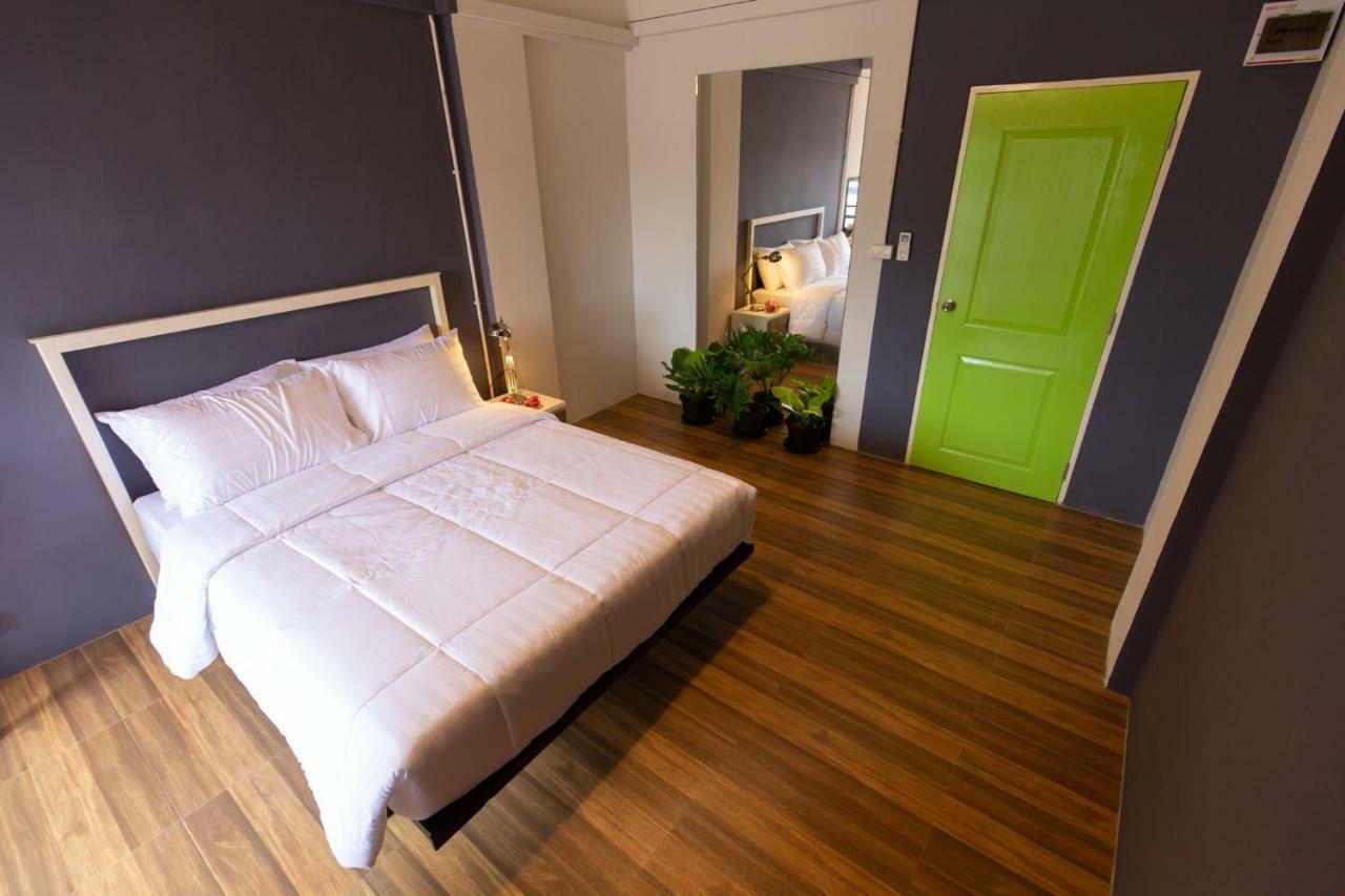 Mango 10 House Hotel Bangkok Luaran gambar